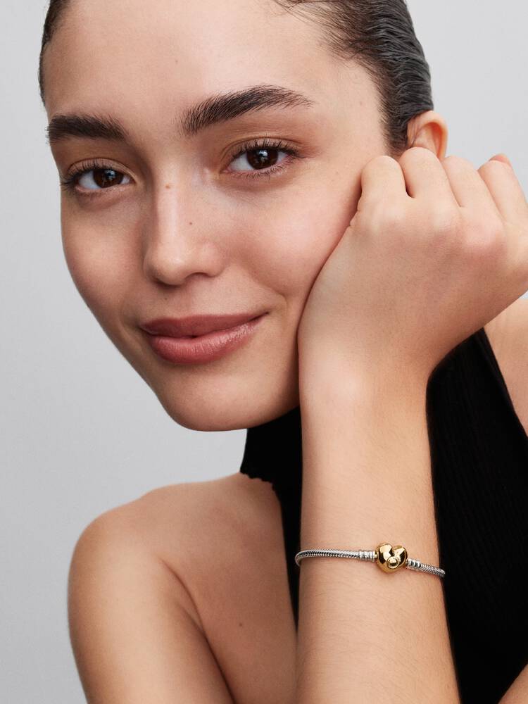 Pulsera cadena de serpiente con broche de corazón oro